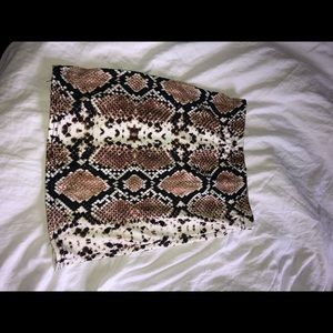 Prettylittlething snake skin skirt